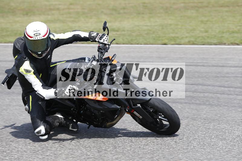 /27 12.06.2025 Ducati Schweiz Trackday Warmup  ADR/gruen-vert/29
